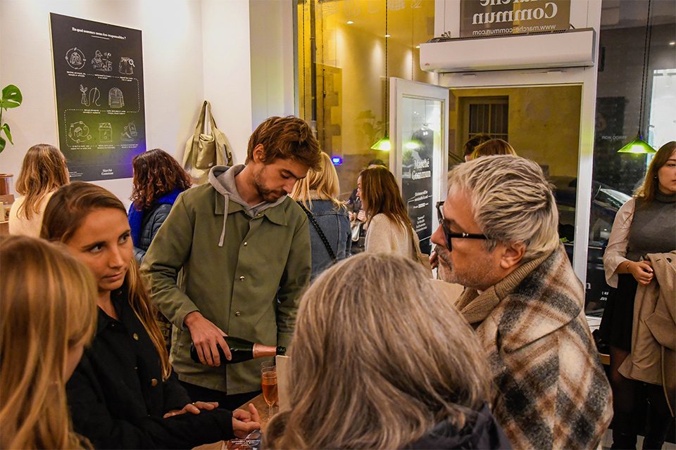 pop up marché commun mode masculine cosmétiques