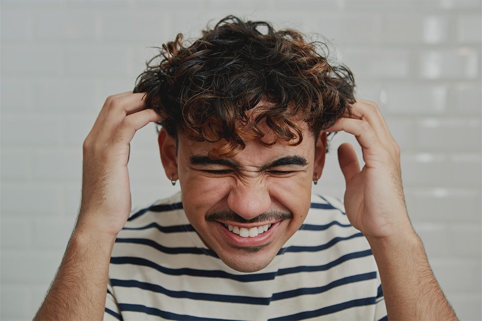 comment entretenir ses cheveux frisés crépus ondulés horace