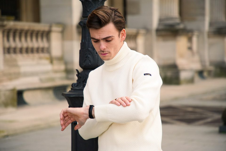 Pull le minor blanc montre