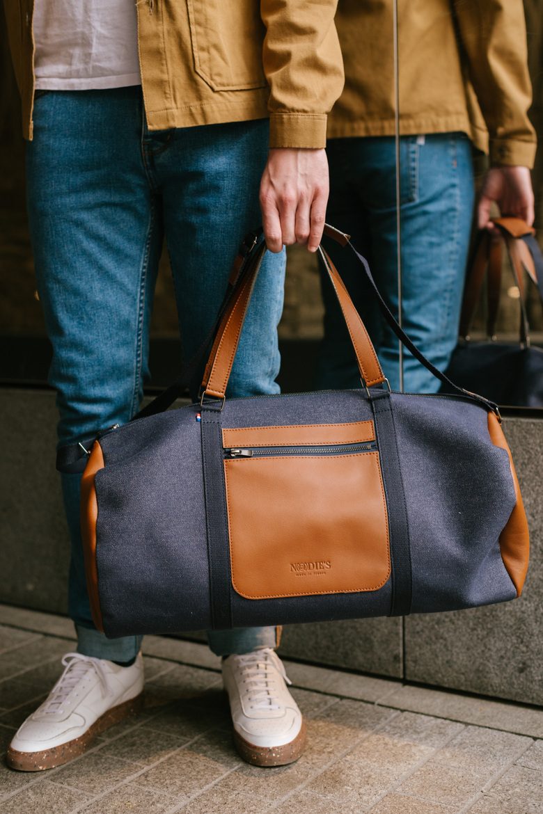 Sac bowling femme en cuir bleu - le sac à main en cuir élégant et