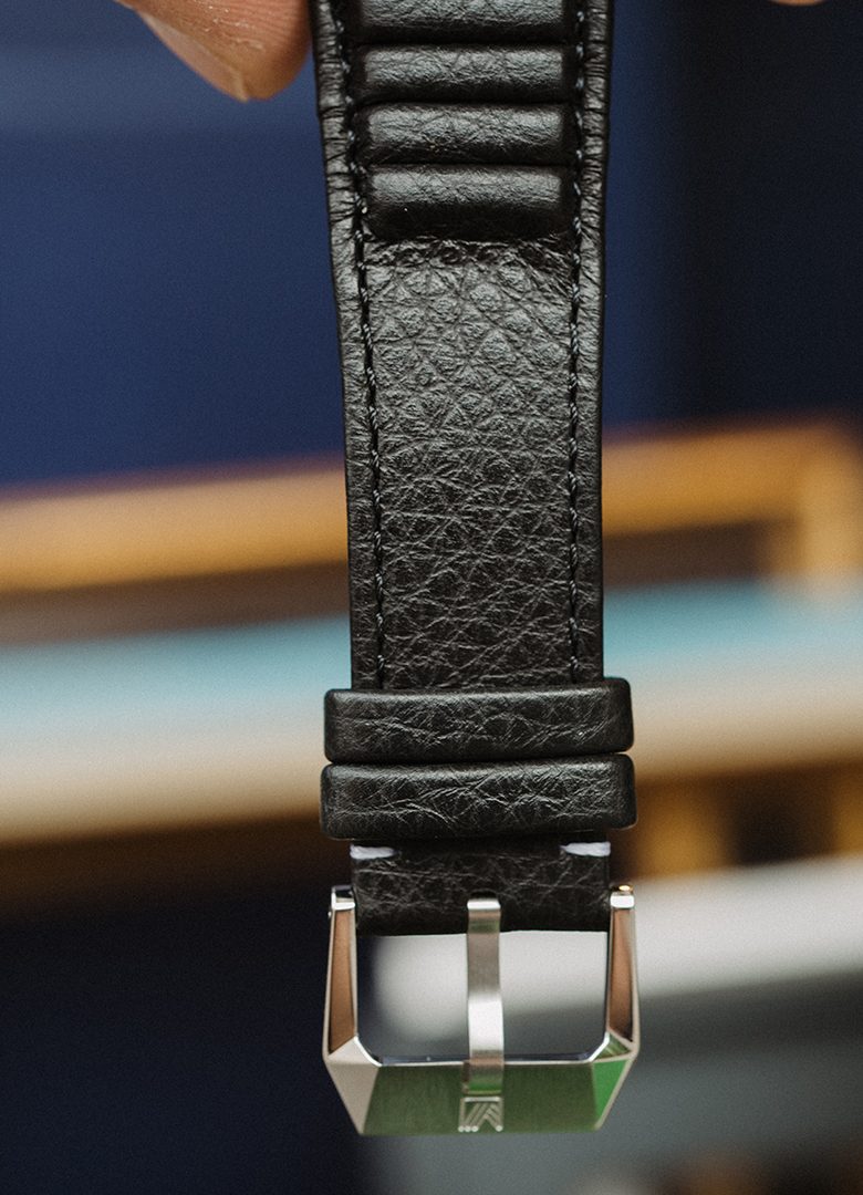 bracelet noir march lab cuir de buffle montre