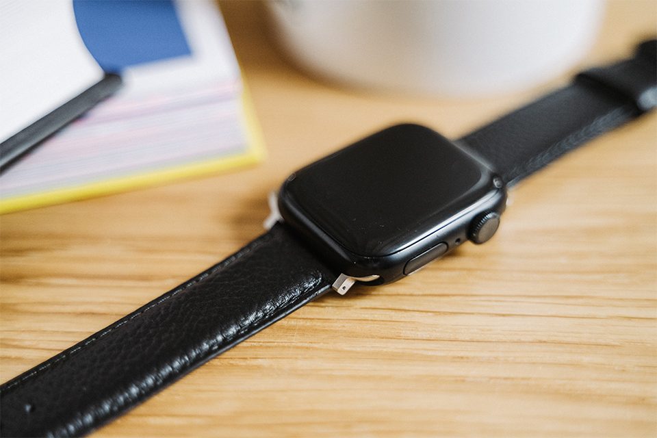 bracelet cuir noir apple watch