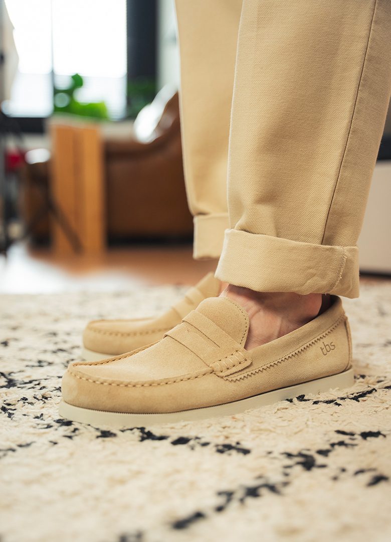 Look élégant été travail mocassins