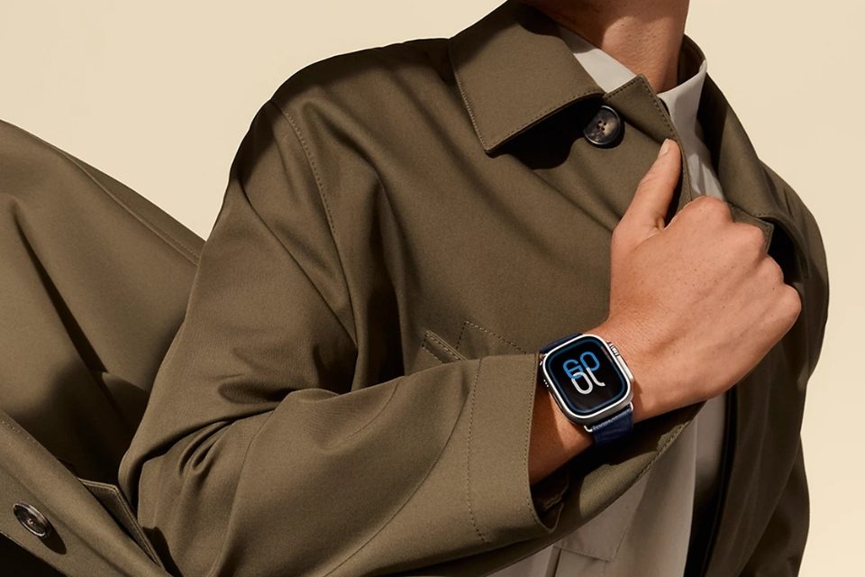 Boîtier Ultra 2 & Bracelet Apple Watch Hermès Ultra Simple Tour 49 mm En Mer