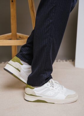 Look Chill Casual