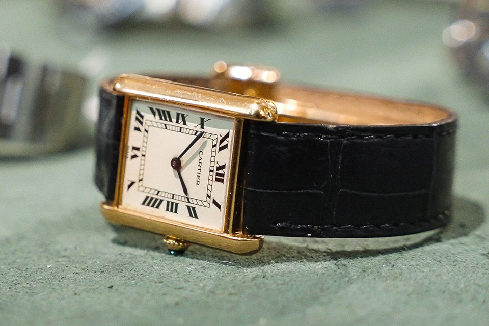 Montre 50 ans Cartier Tank Louis 2025