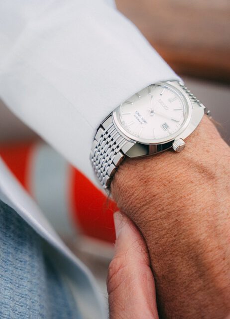 Mariage mer invité montre