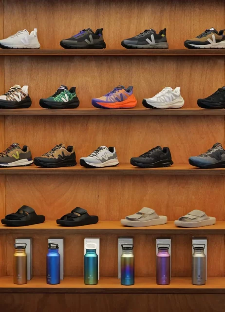 boutique centre commercial outdoor paris chaussures