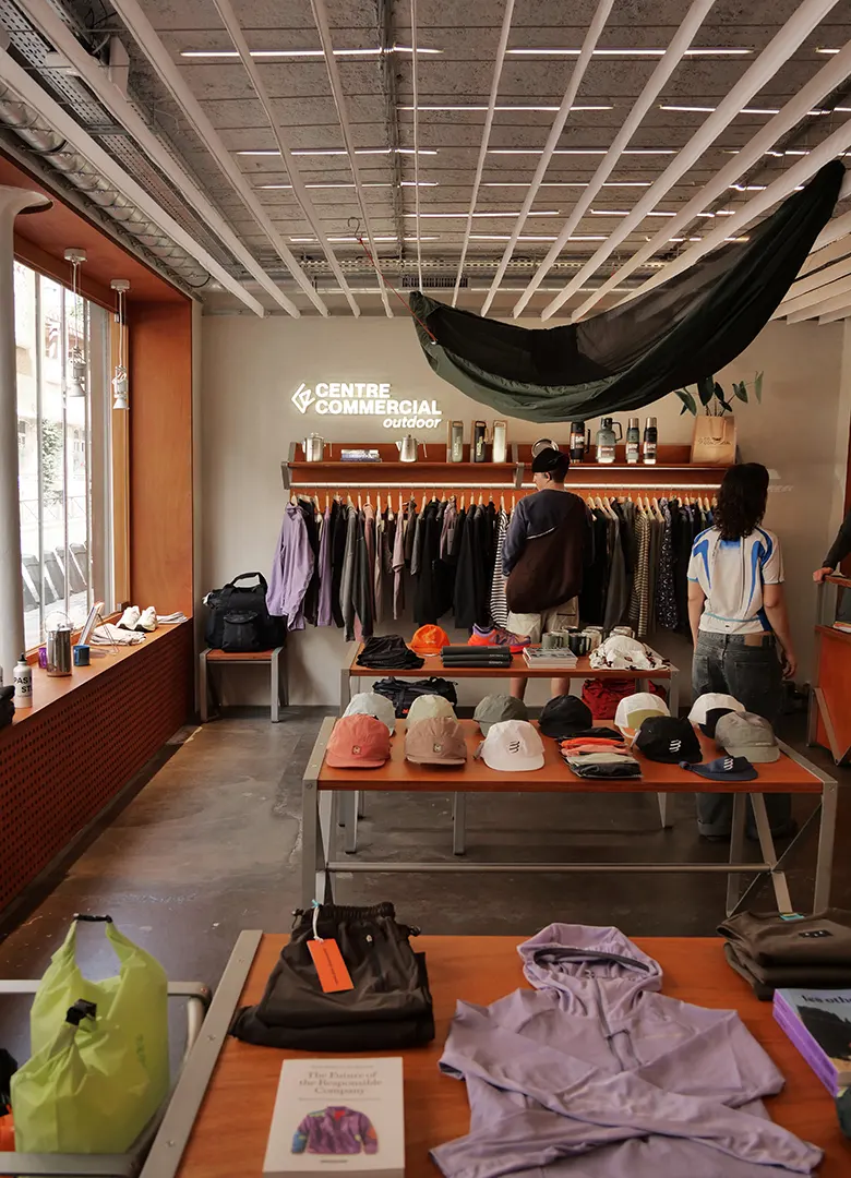 boutique centre commercial outdoor paris interieur