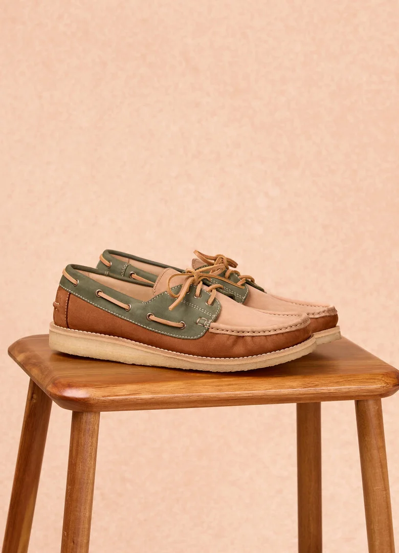 Pied De Biche Chaussure Bateau