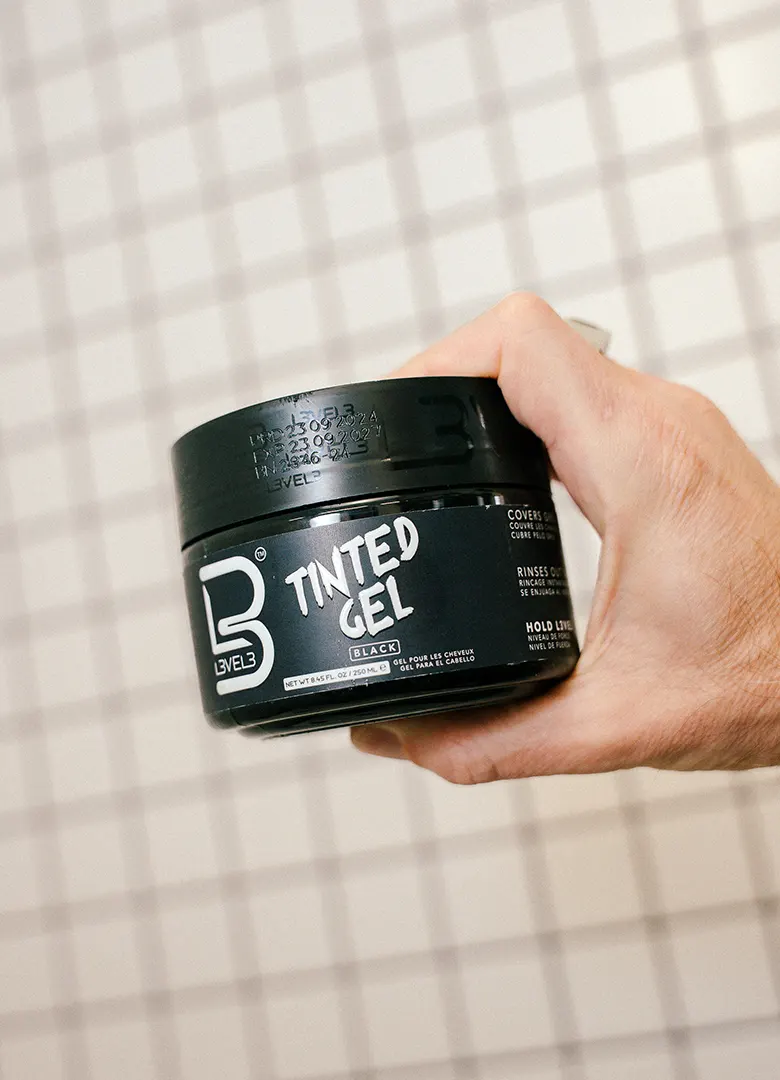 gel coiffant teinte cheveux homme