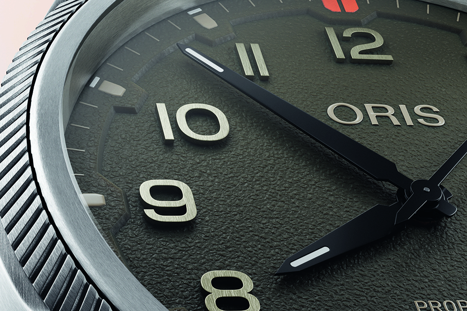 oris propilot date texture 2025