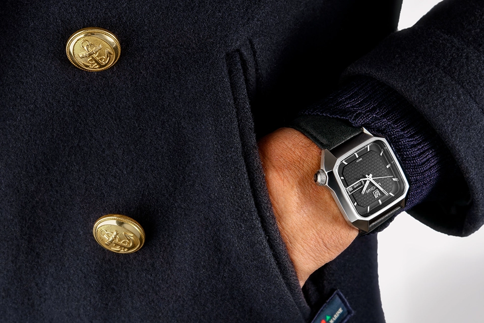 March LA.B AM2 Breizh worn on wrist