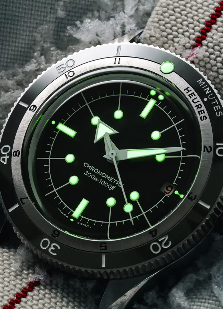 montre serica ref 5330 lunette rotative