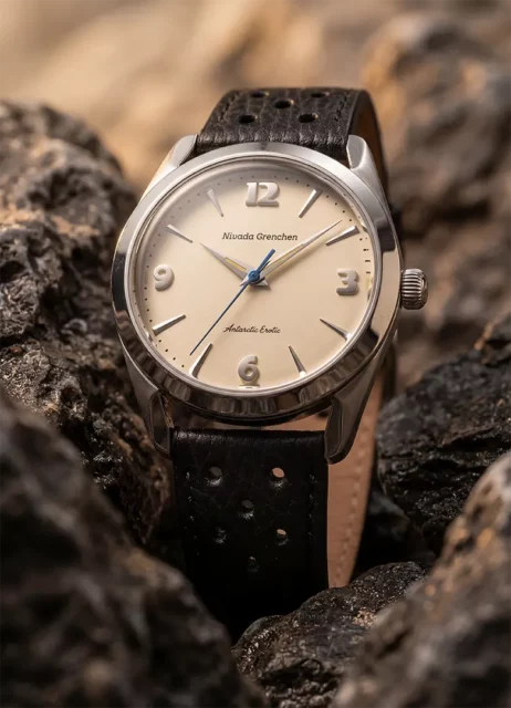 montre nivada grenchen antarctic erotic cadran oeuf bracelet cuir perfore