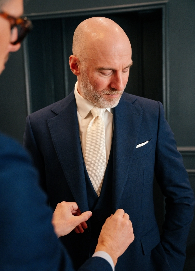 costume bleu mariage look