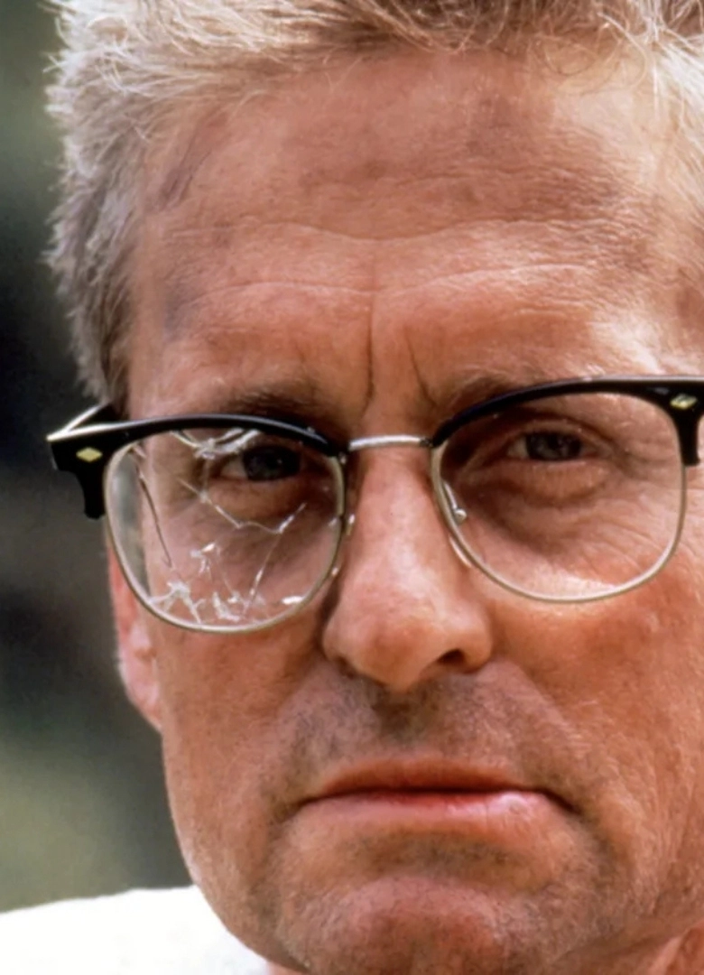 Ray ban clubmaster michael douglas falling down