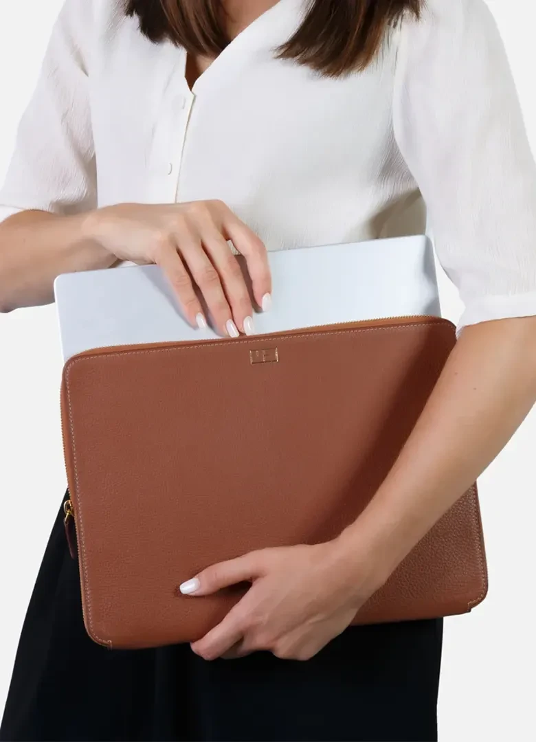 idee cadeau fete des peres 2026 pochette cuir ordinateur maison fevre