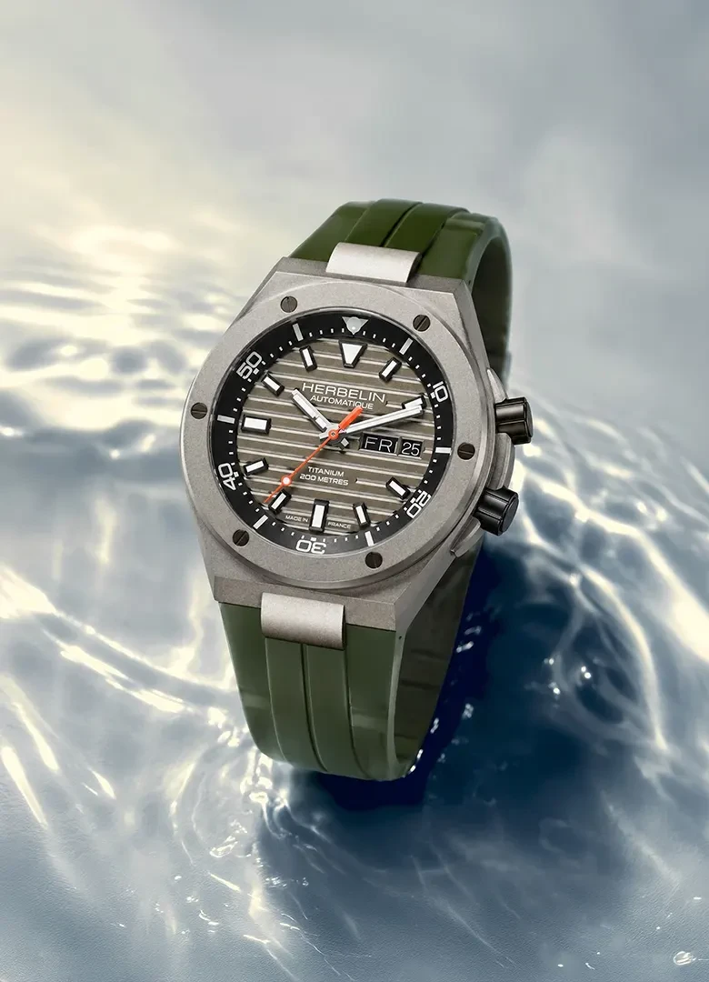 montre automatique michel herbelin cap camarat diver titane bracelet vert
