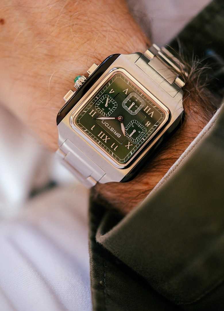 La Briston Streamliner Kennedy Chrono à cadran vert anglais sur bracelet acier