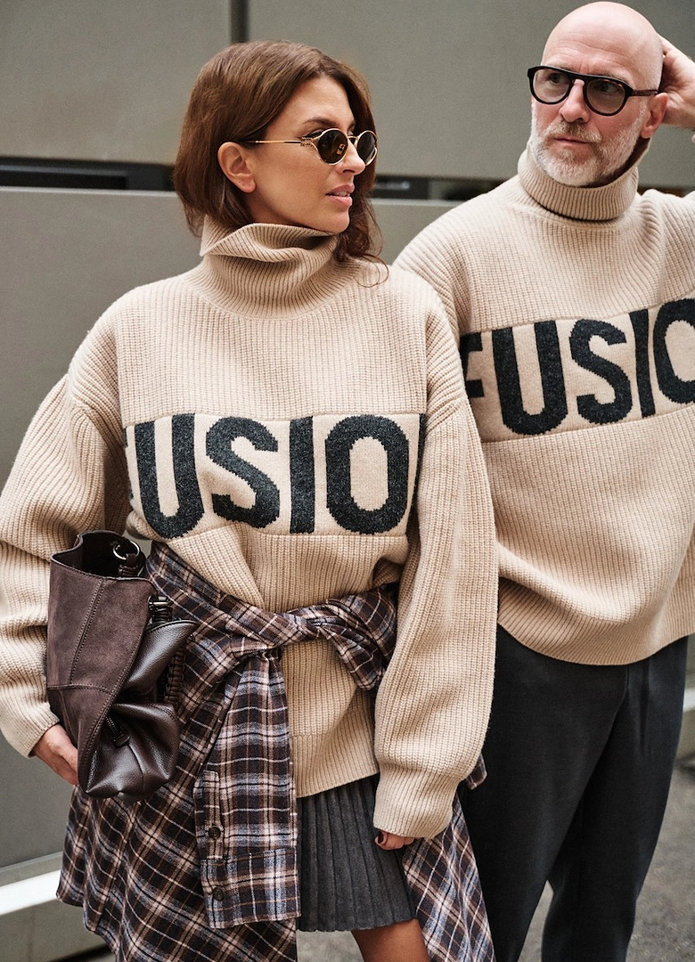 Fusion 2026, le pull en plan buste