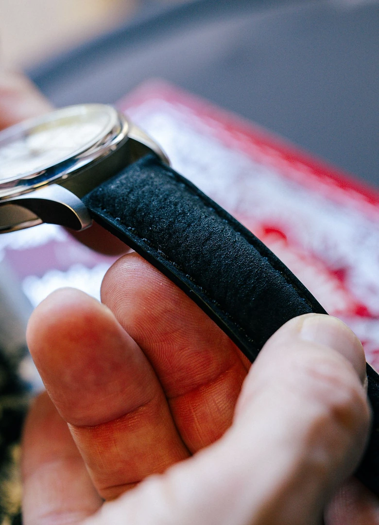 Inercy Compass, bracelet cuir suédé