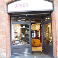 Upper vitrine