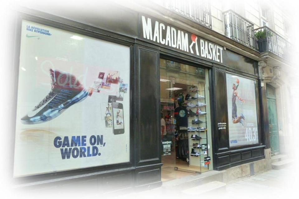 Macadam Basket Vitrine Rennes