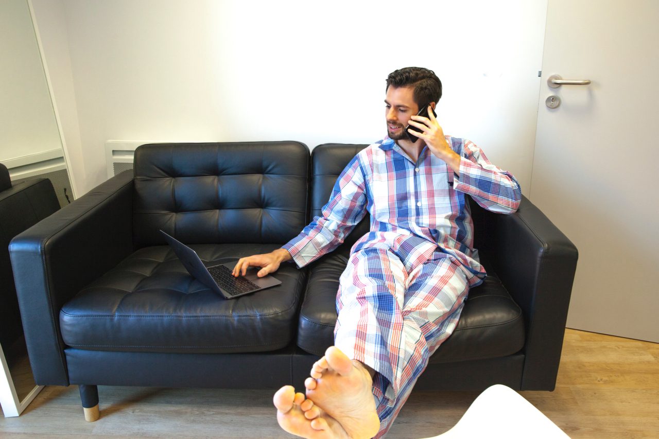 Pyjama au bureau