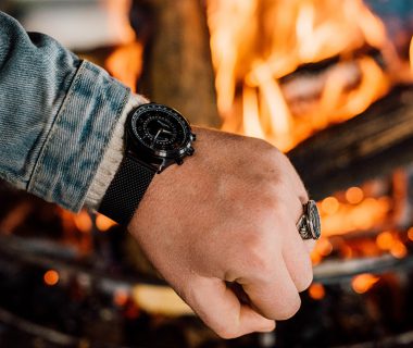 William L Smartwatch Portee Close