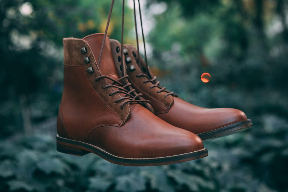 pied-de-biche-combat-boots