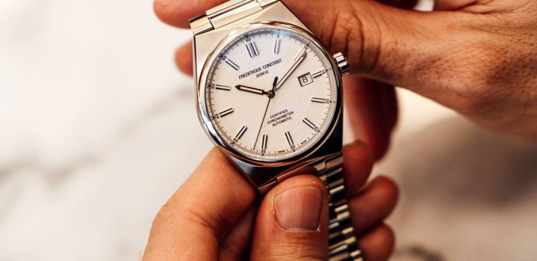 Montre frederique constant highlife cadran matmonde