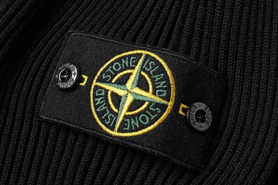 couverture stone island histoire