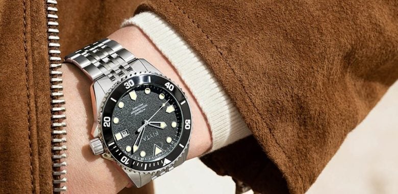Montre Fiyta Yachtsman Dragon Hole lifestyle grise