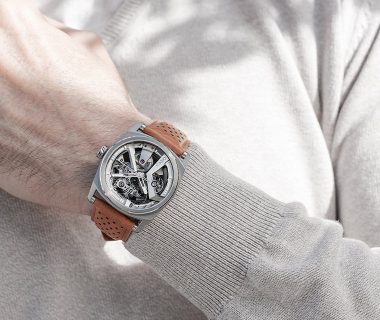 X41 Titane Grey Perforated Beige Strap