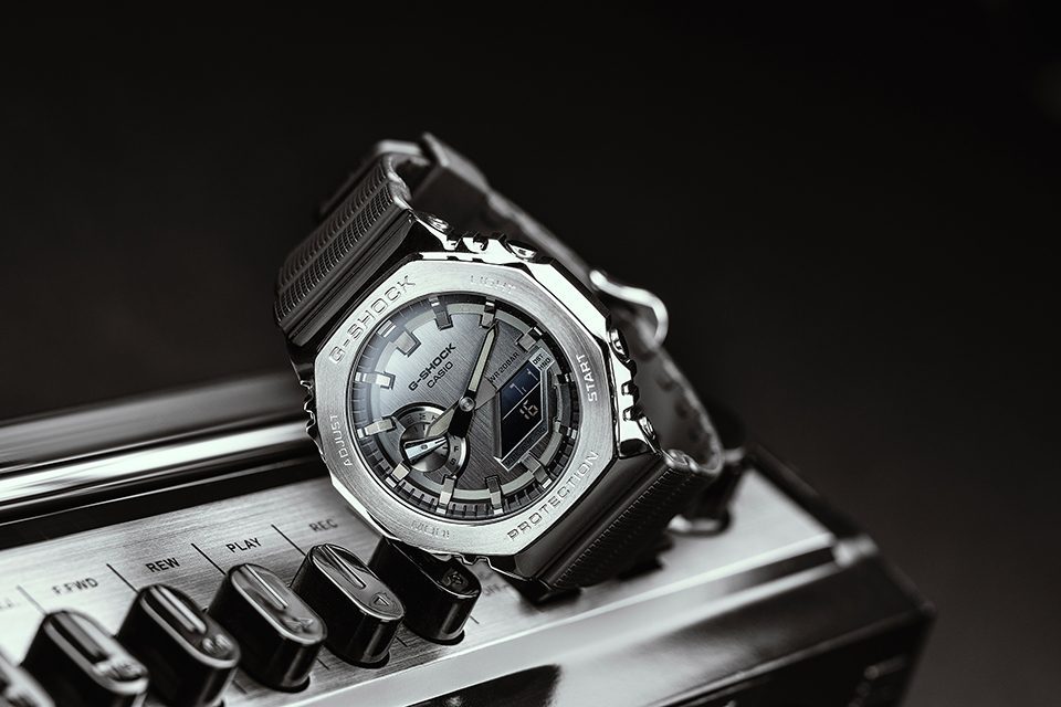 Montre G-Shock GM-2100 grise