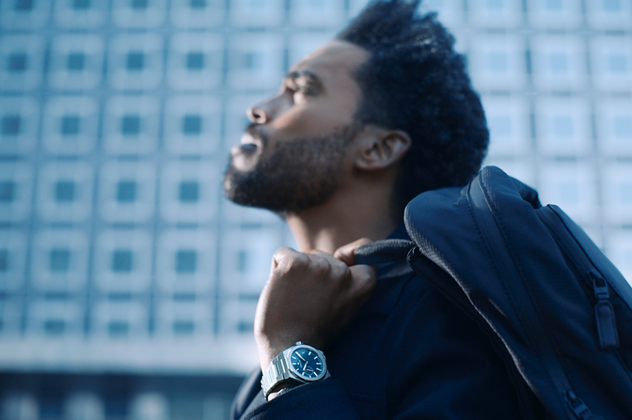 Montre Zenith Defy Skyline lifestyl bleu