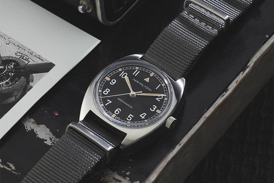montre hamilon khaki pilot pioneer grise montre ete 2022