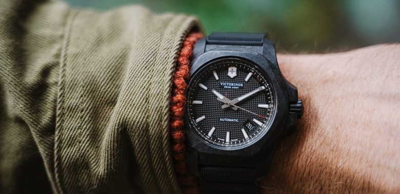 montre victorinox automatique inox carbon mechanical cadran