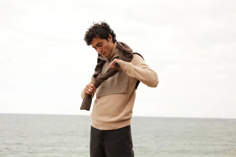 Hircus Collection Pull